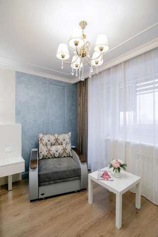 Апартаменты Apartamenti v centre na Sovetskoy Брест Апартаменты Делюкс-62